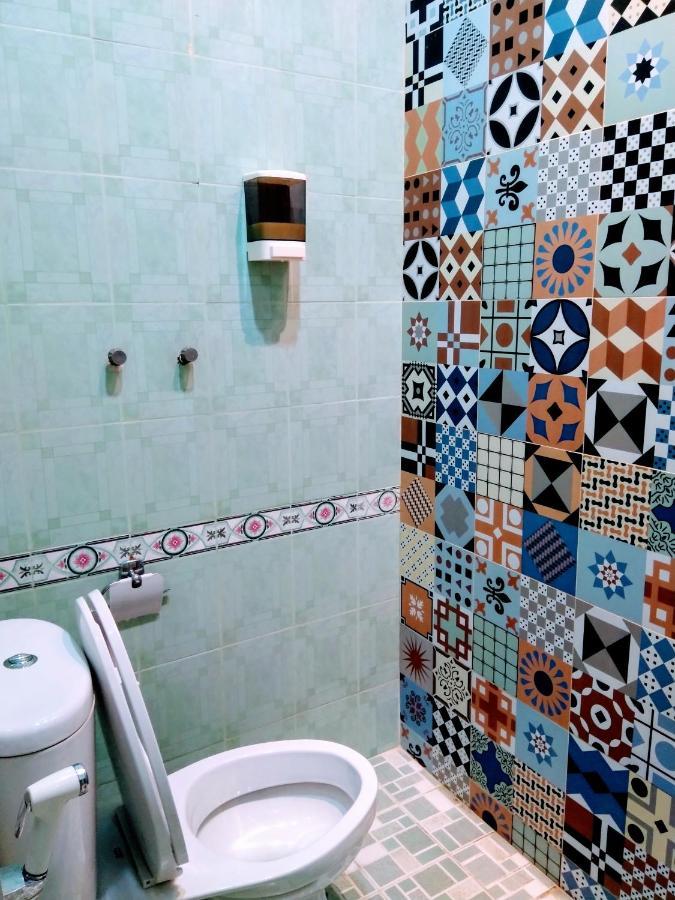 Reddoorz Hostel @ Feliz Noche Cengkareng Jakarta Ngoại thất bức ảnh